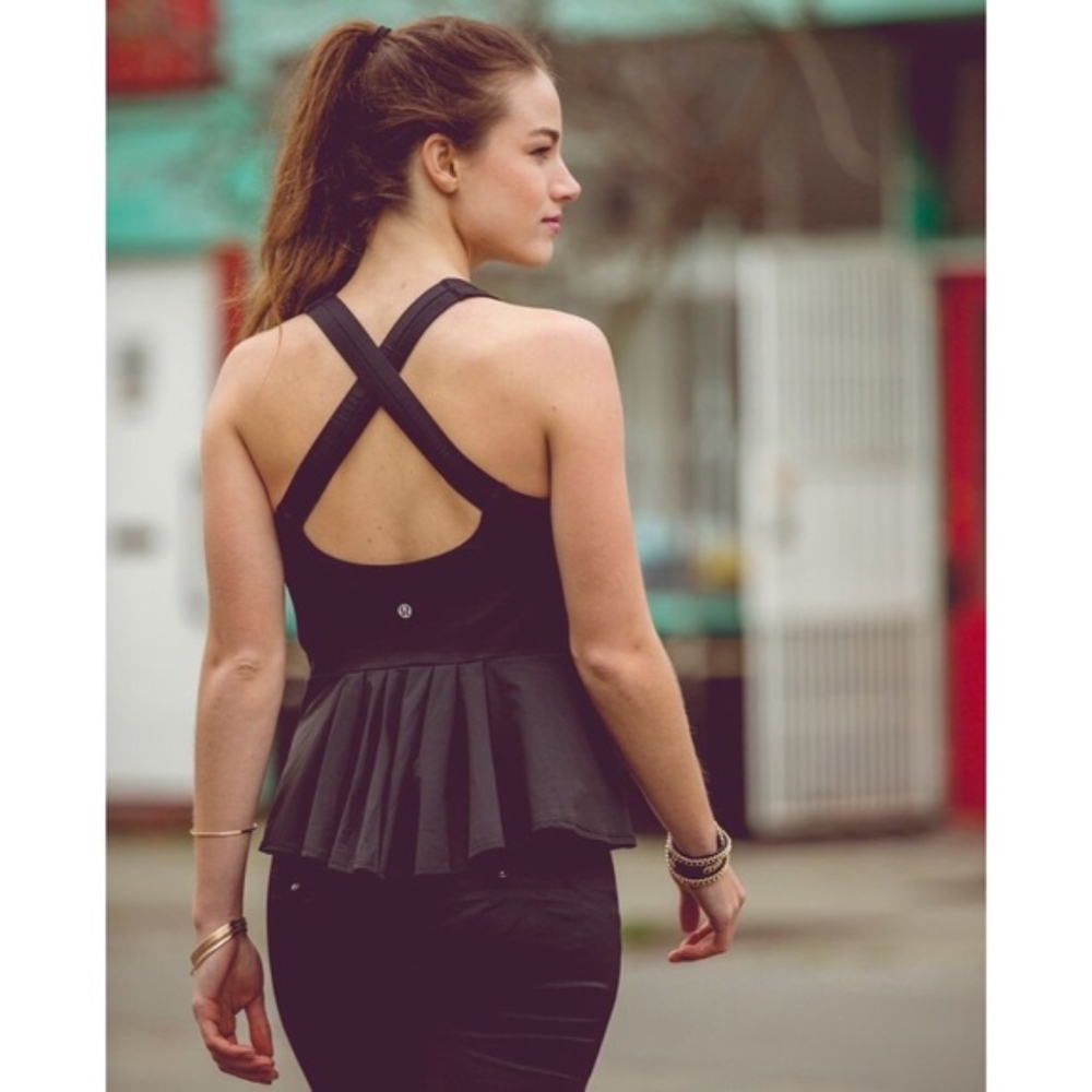Lululemon peplum tank